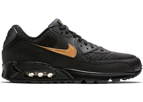 nike essential 90 schwarz|nike 90 essential black gold.